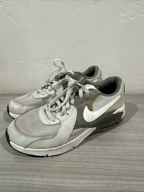 Nike Youth Kids Air Max Excee Sneakers Size 4Y Grey